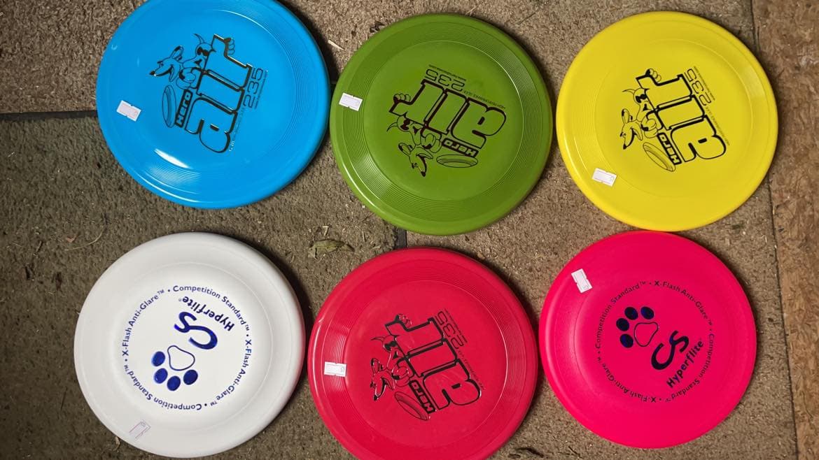 Dogfrisbees kleuren assorti