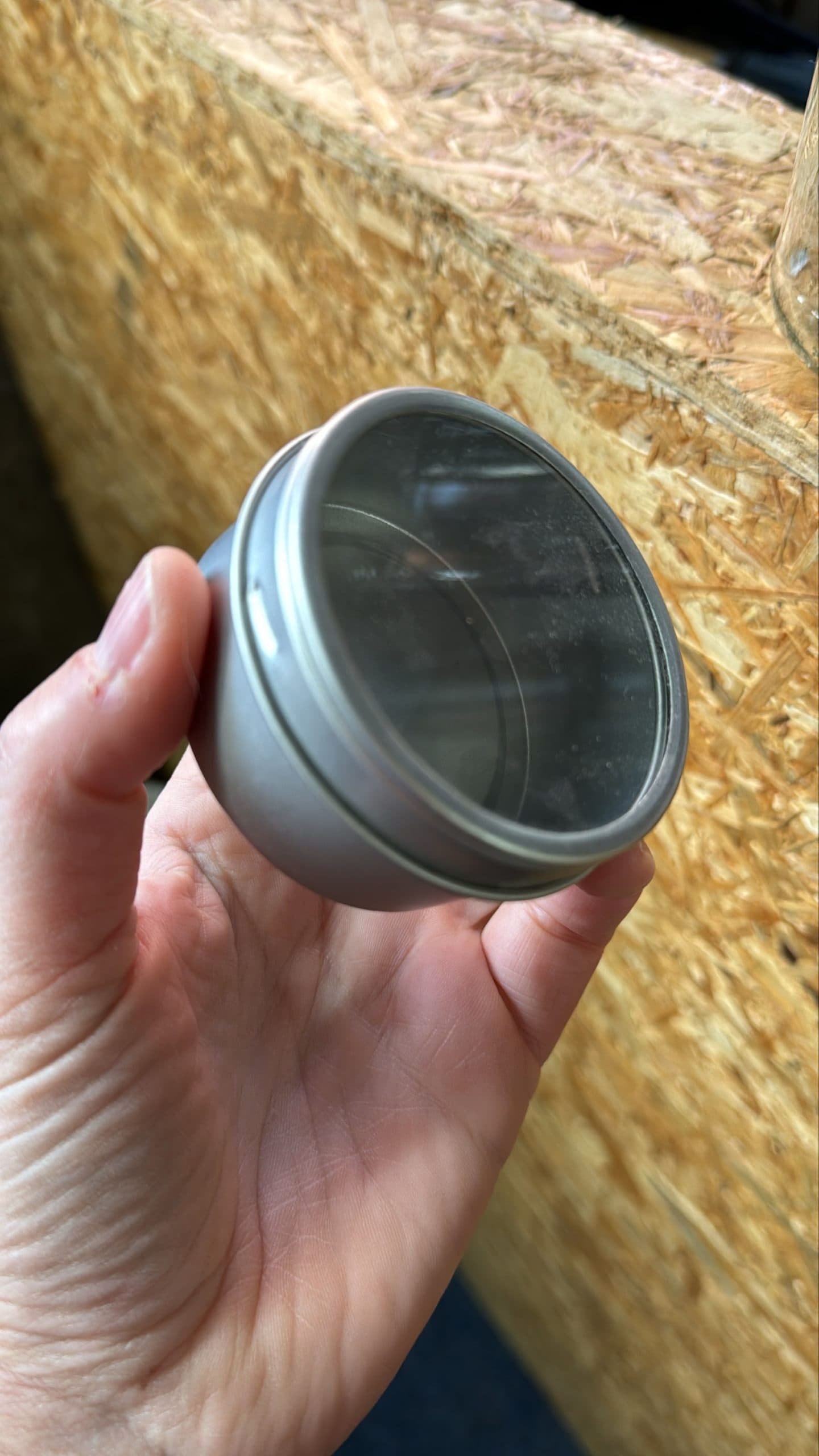 Magnetisch bewaarbakje detectie incl drie mini buisjes.
